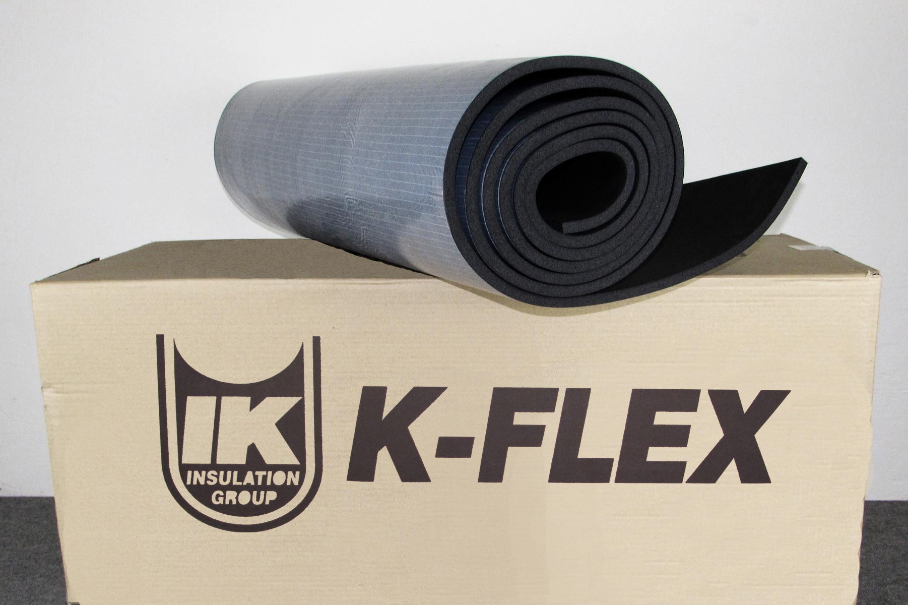 Kflex-Platte-mit-Karton-SELBSTKLEBEND-Kopie L' isolante K-Flex Endlosplatte selbstklebend (Karton)
